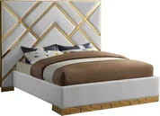 Lionel King Bed In White Faux Leather by Meridian Furniture