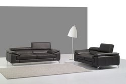 Deleon Italian Leather Love Seat In Grey by J&M FURNITURE
